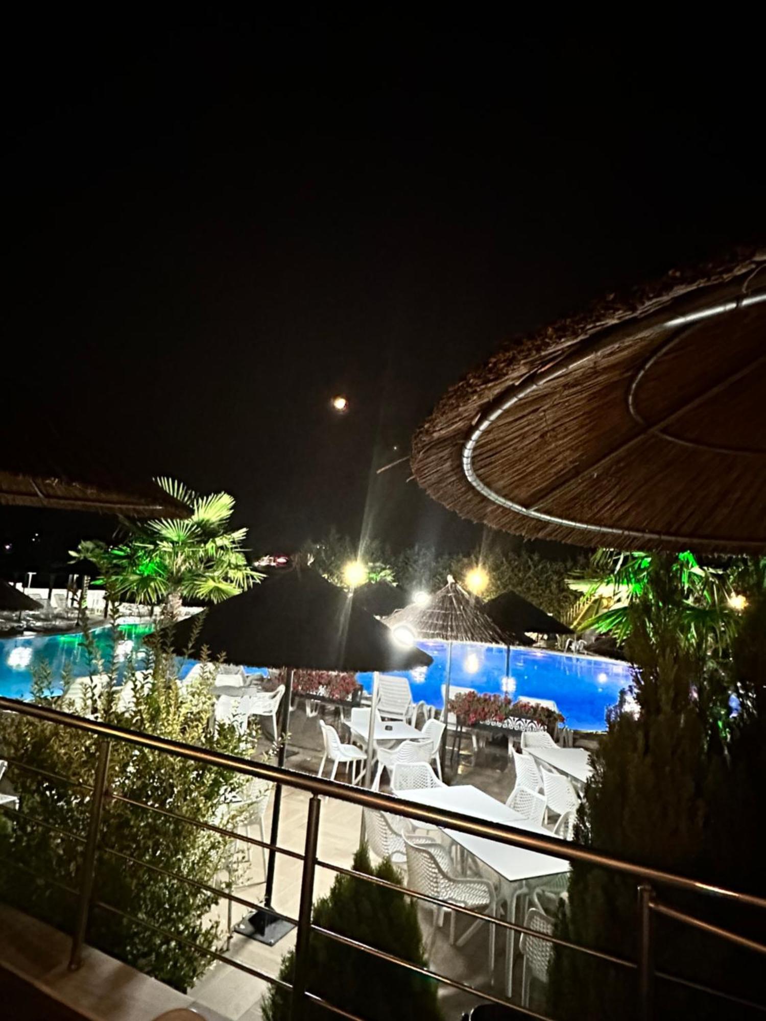 Hotel Aqua Кырджали Экстерьер фото